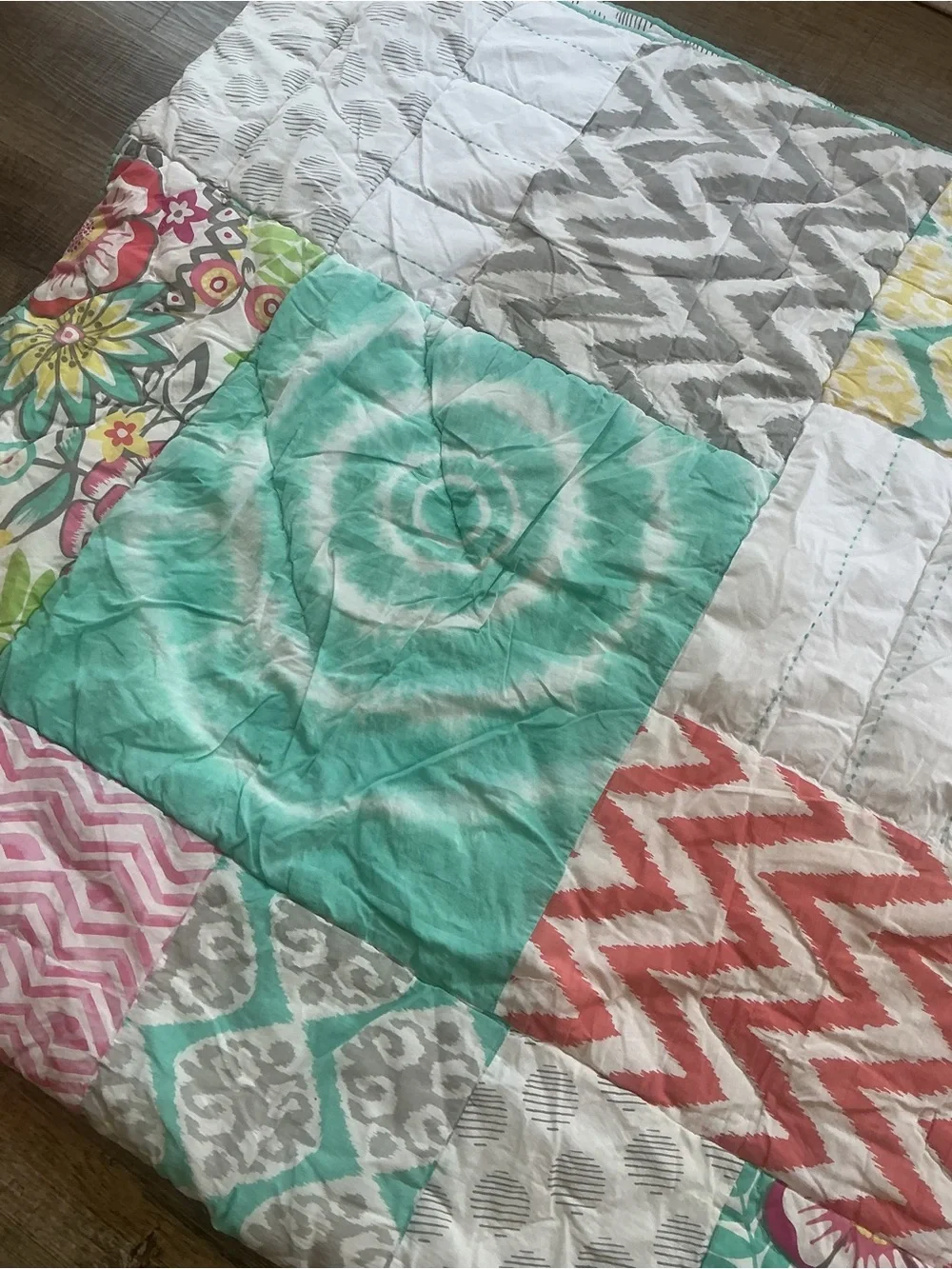 Pottery Barn Teen PBteen Sunset Beach Quilt Full Boho Patchwork Floral